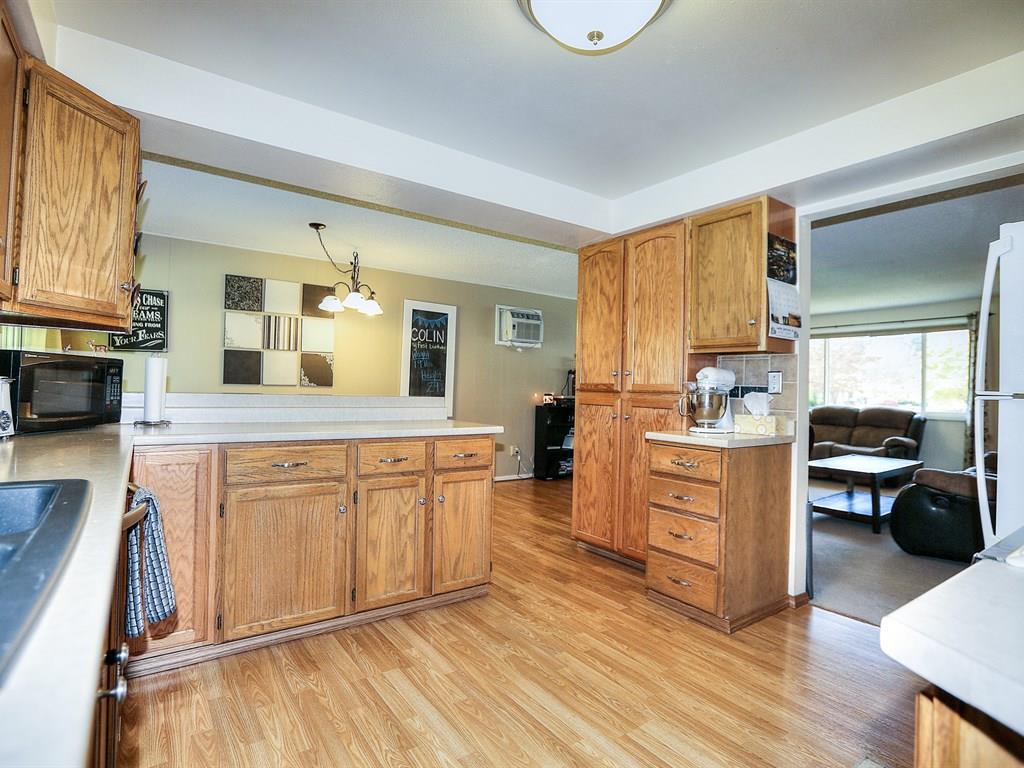 2719 South Bowdish Road Spokane Valley, WA 99206 - Photo 6 of 20 Gallery Image 6