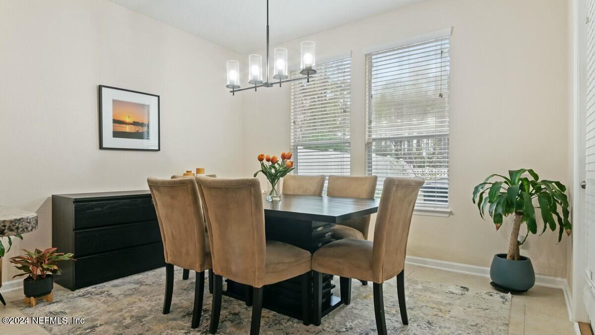 3842 Chasing Falls Road Orange Park, FL 32065 - Photo 13 of 33 Dining area - Kitchen eat-in area