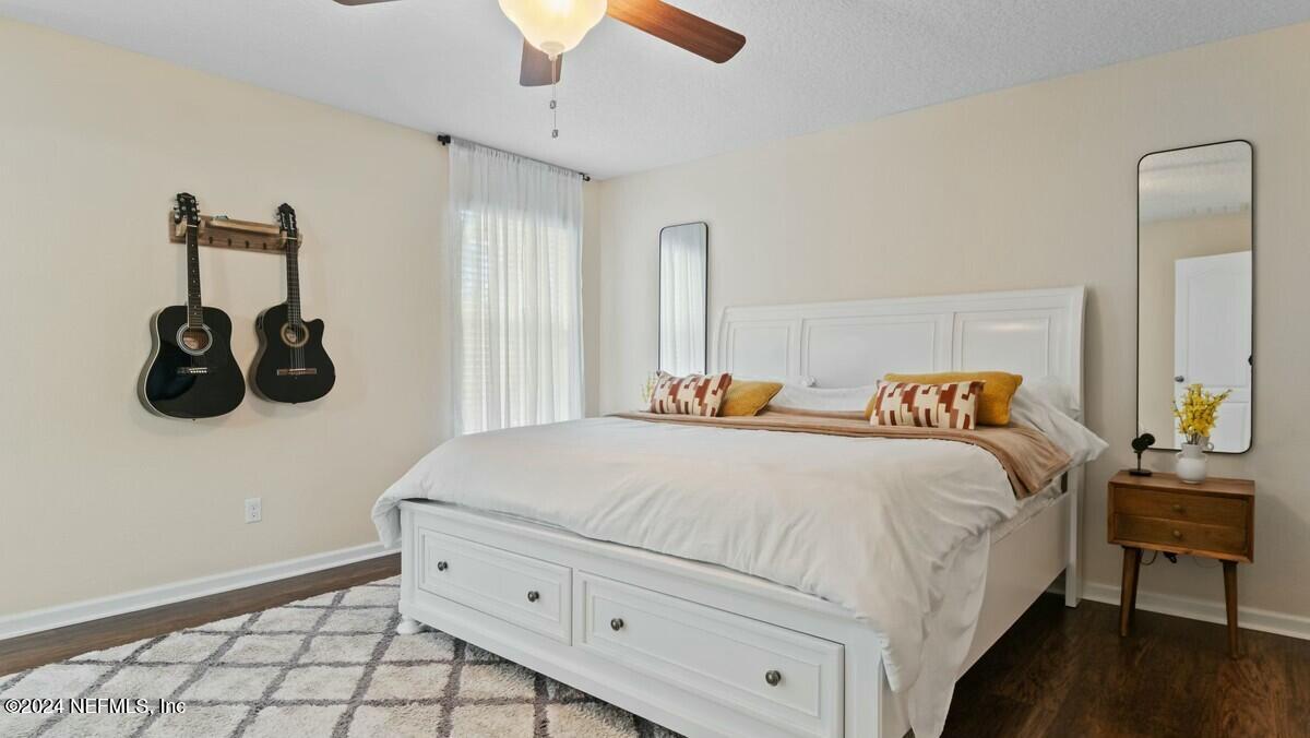 3842 Chasing Falls Road Orange Park, FL 32065 - Photo 22 of 33 Master bedroom left side