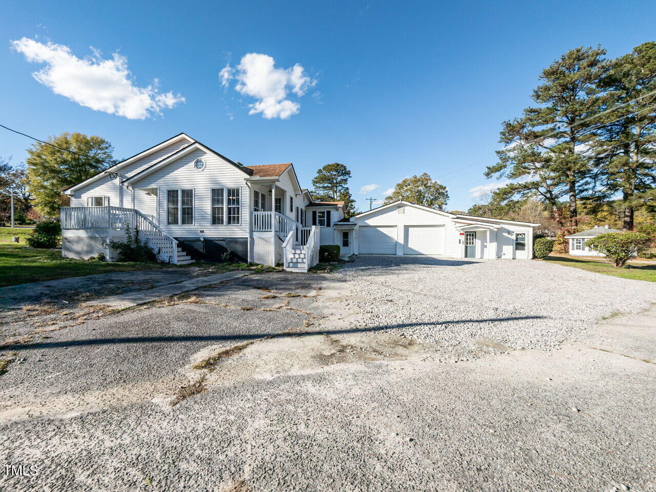 3009 East Garner Road Raleigh, NC 27610 - Photo 45 of 65 046-1280x960-driveway-parking
