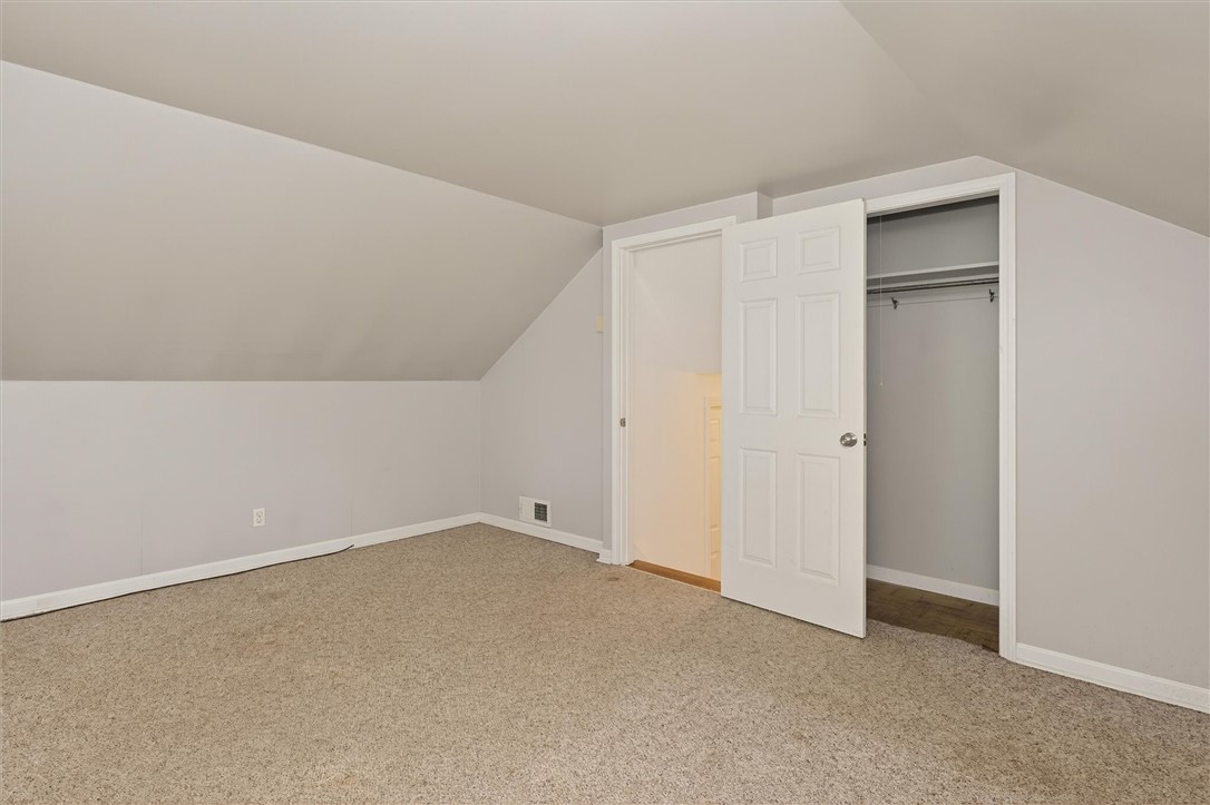 69 Chippendale Road Greece, NY 14616 - Photo 17 of 38