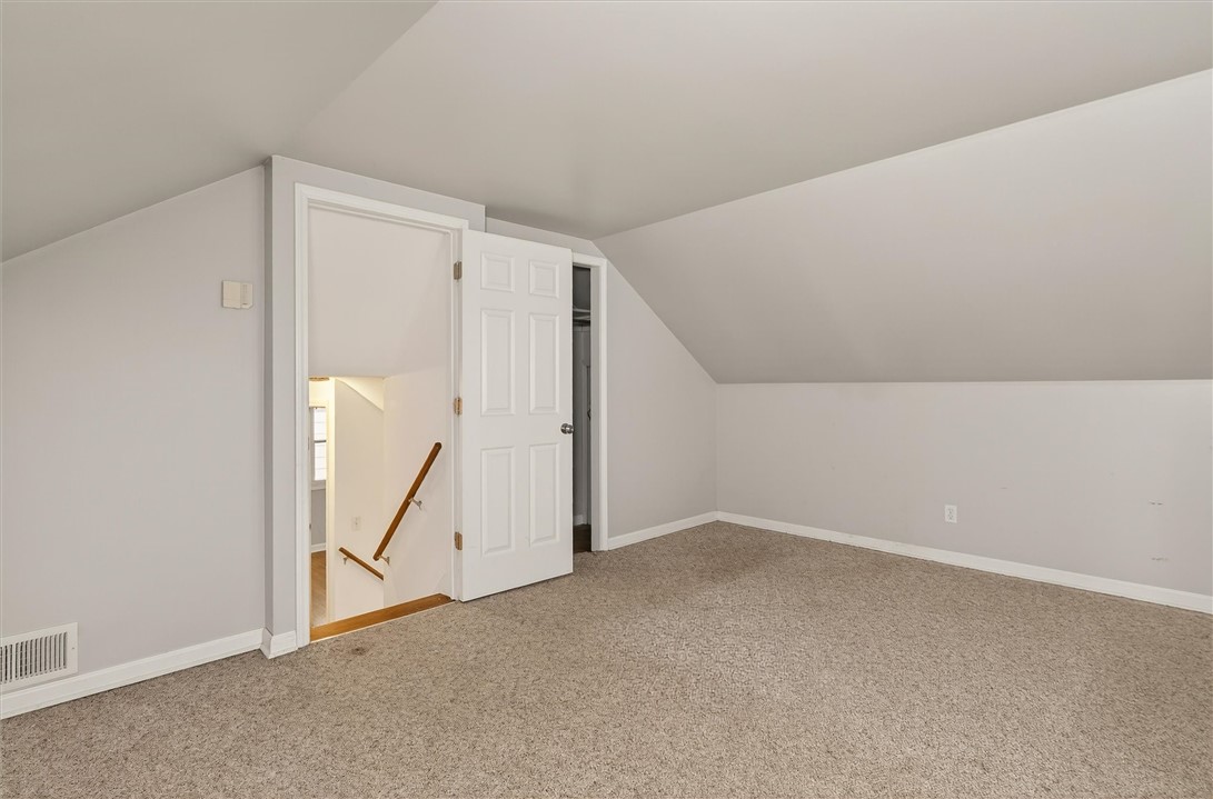 69 Chippendale Road Greece, NY 14616 - Photo 18 of 38