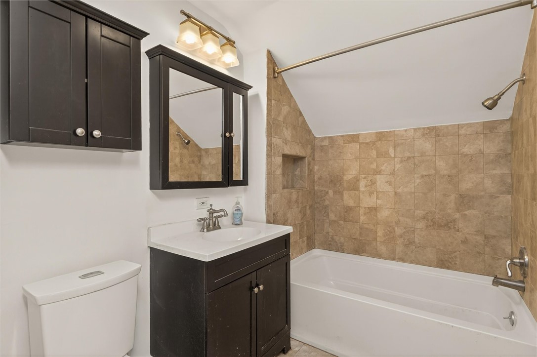 69 Chippendale Road Greece, NY 14616 - Photo 19 of 38