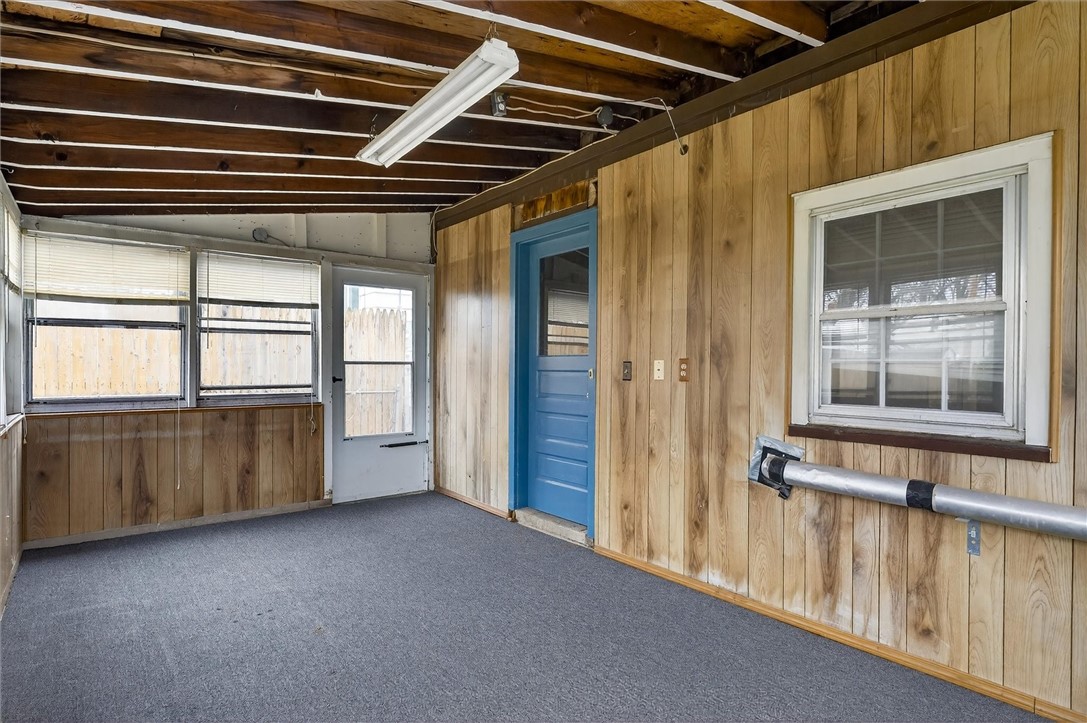 69 Chippendale Road Greece, NY 14616 - Photo 23 of 38