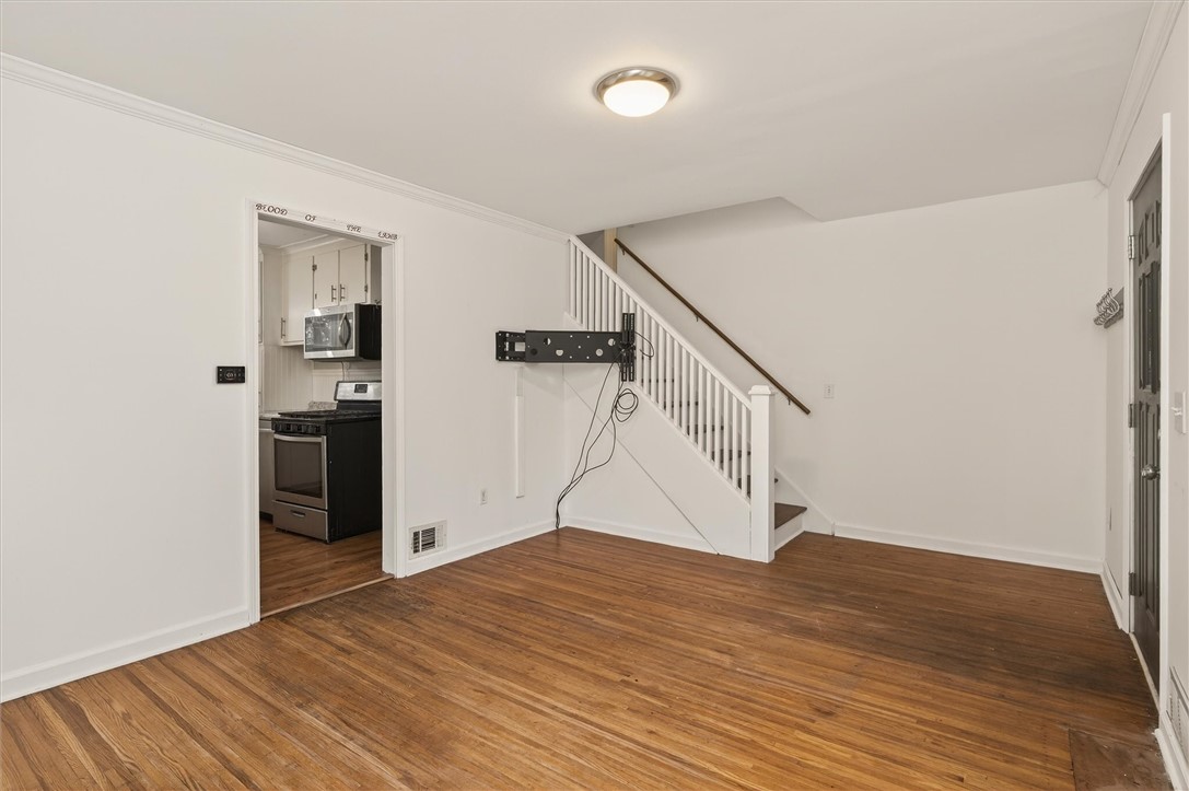 69 Chippendale Road Greece, NY 14616 - Photo 3 of 38