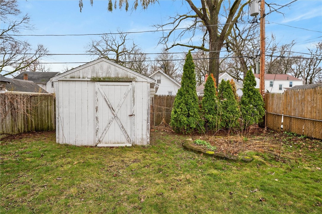 69 Chippendale Road Greece, NY 14616 - Photo 32 of 38