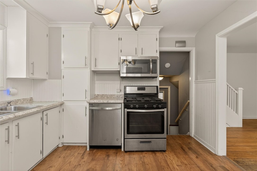 69 Chippendale Road Greece, NY 14616 - Photo 7 of 38