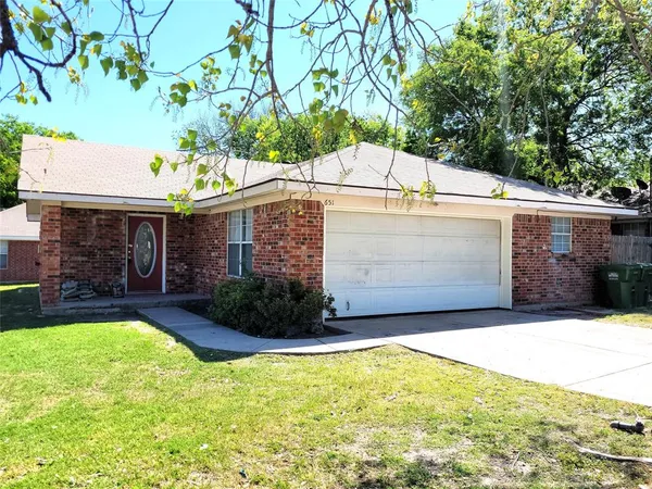 $235,000 | 651 Meadow Park Drive, White Settlement, TX 76108