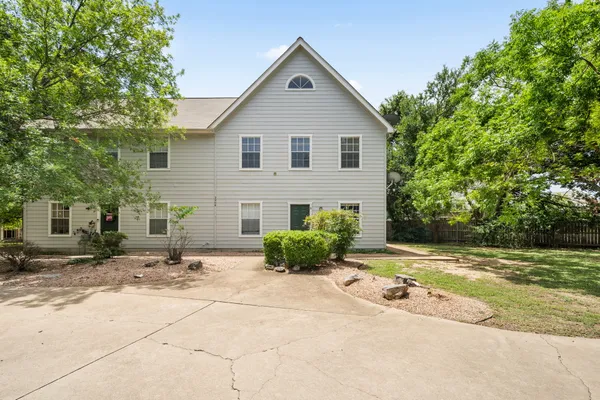 $1,295 | 2908 Whisper Oaks Lane, Unit D, Georgetown, TX 78628