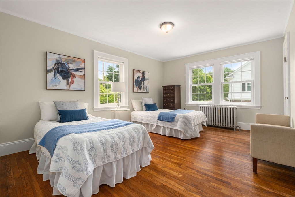 34 Pleasant Street Newton, MA 02465 - Photo 10 of 16