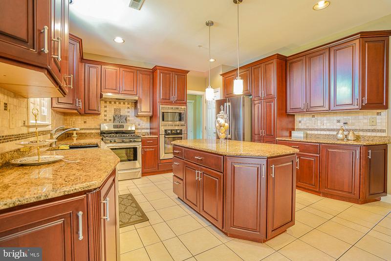 2805 Wakefield Road Jamison, PA 18929 - Photo 25 of 108 Gallery Image 25