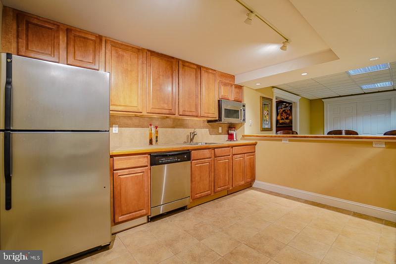 2805 Wakefield Road Jamison, PA 18929 - Photo 73 of 108 Basement Kitchen