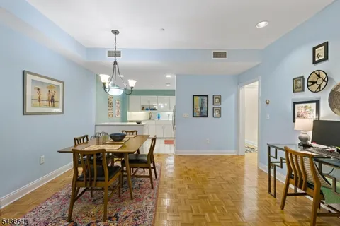 $365,000 | 208 Shearwater Court West, Unit 32, Jersey City, NJ 07305