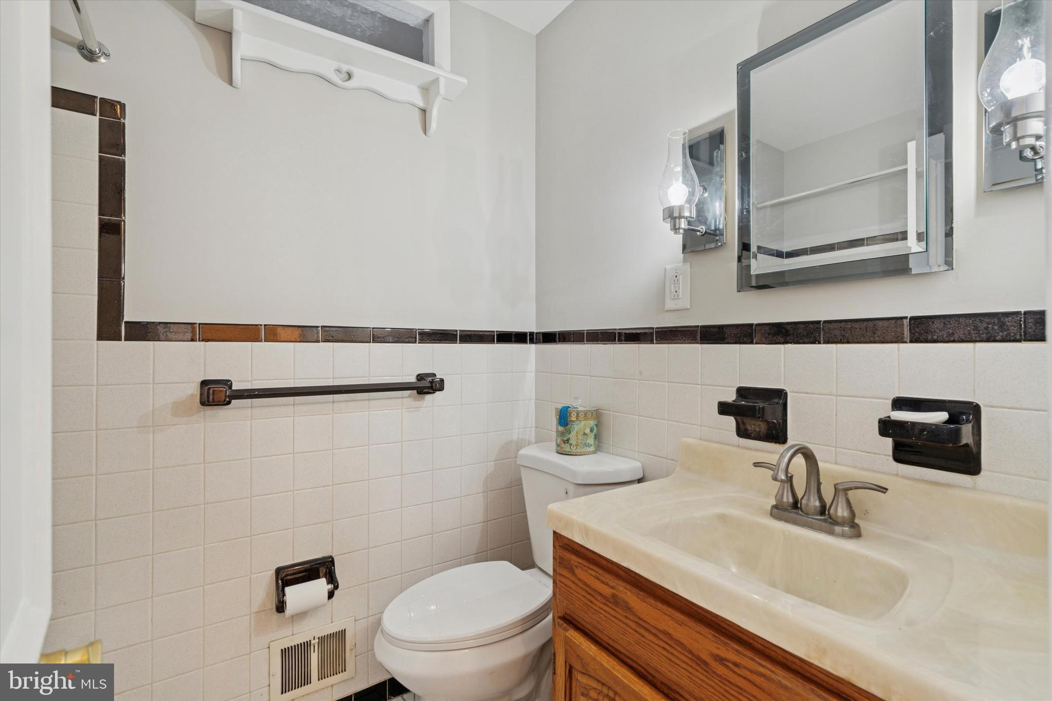 709 Avondale Lane Swarthmore, PA 19081 - Photo 12 of 17