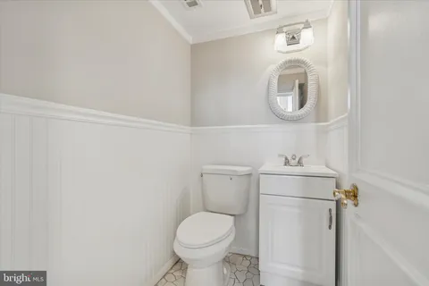 $500,000 | 709 Avondale Lane, Swarthmore, PA 19081