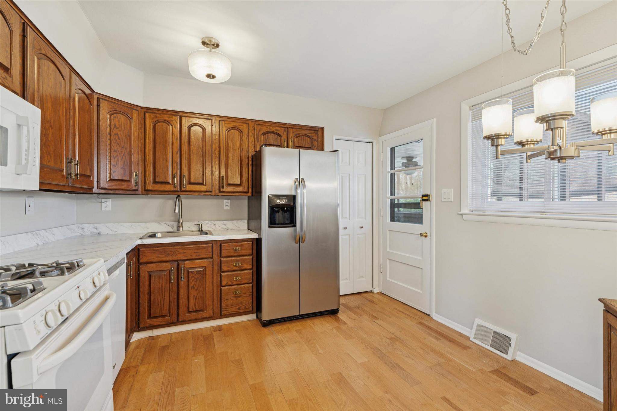 709 Avondale Lane Swarthmore, PA 19081 - Photo 6 of 17