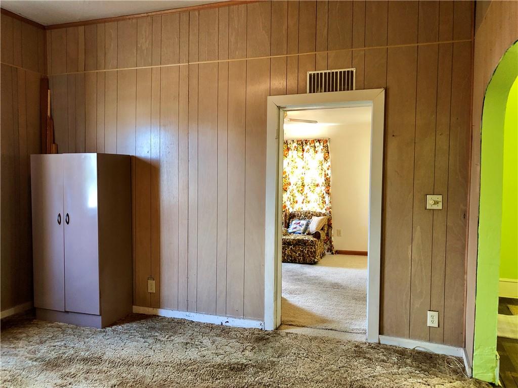 342 Maple Street Hope, IN 47246 - Photo 9 of 23 Gallery Image 9