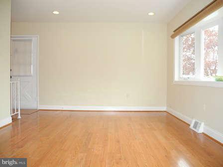 323 Leyton Road Reisterstown, MD 21136 - Photo 2 of 29 an empty room with a window