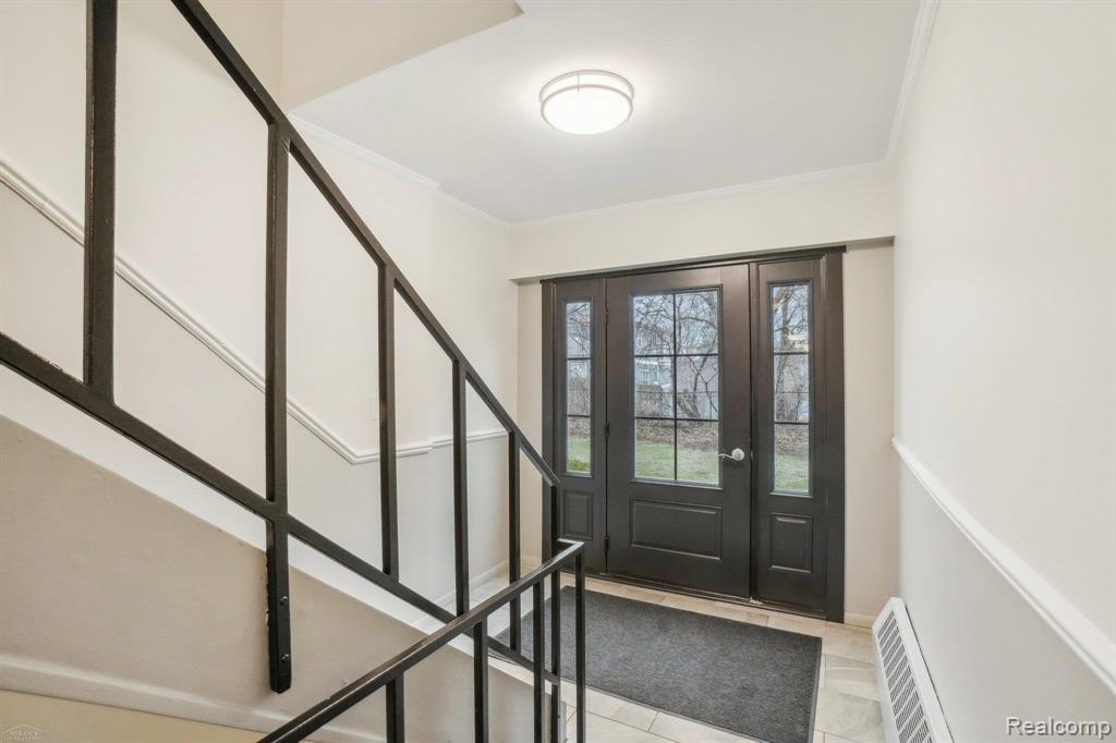 803 Plate Street, Unit 207 Rochester, MI 48307 - Photo 3 of 15