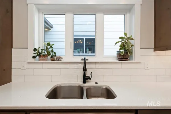 $795,000 | 21301 Cessna Court, Greenleaf, ID 83626