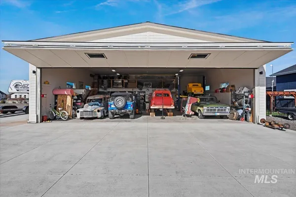 $795,000 | 21301 Cessna Court, Greenleaf, ID 83626