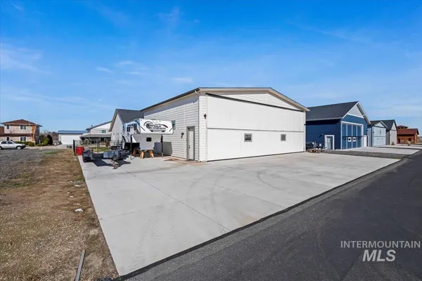 $795,000 | 21301 Cessna Court, Greenleaf, ID 83626