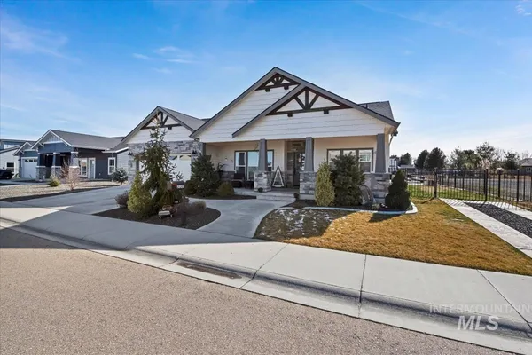 $795,000 | 21301 Cessna Court, Greenleaf, ID 83626