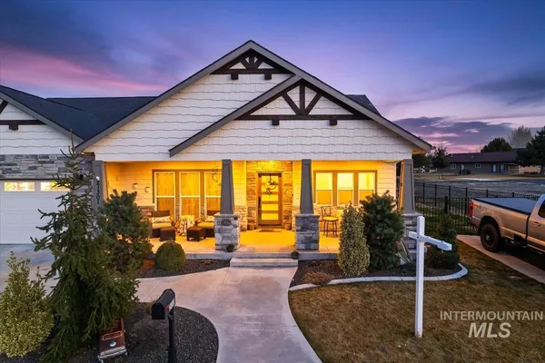 $795,000 | 21301 Cessna Court, Greenleaf, ID 83626