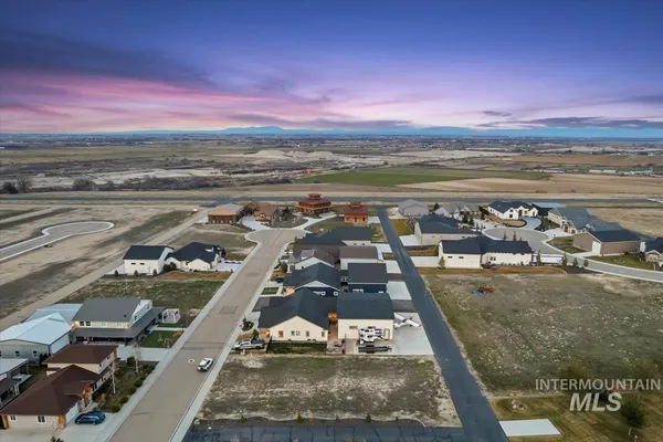 $795,000 | 21301 Cessna Court, Greenleaf, ID 83626
