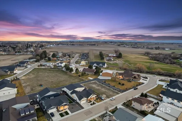 $795,000 | 21301 Cessna Court, Greenleaf, ID 83626