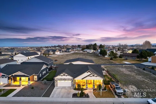 $795,000 | 21301 Cessna Court, Greenleaf, ID 83626