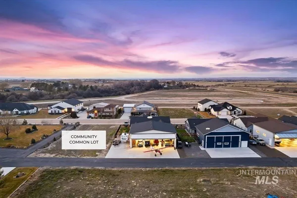 $795,000 | 21301 Cessna Court, Greenleaf, ID 83626