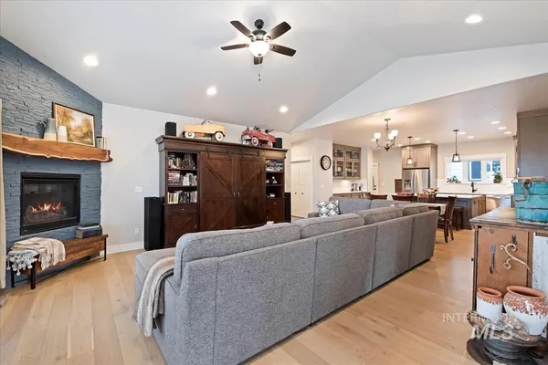 $795,000 | 21301 Cessna Court, Greenleaf, ID 83626