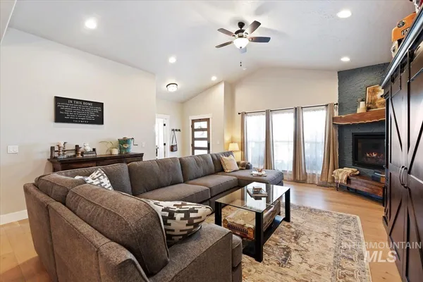 $795,000 | 21301 Cessna Court, Greenleaf, ID 83626