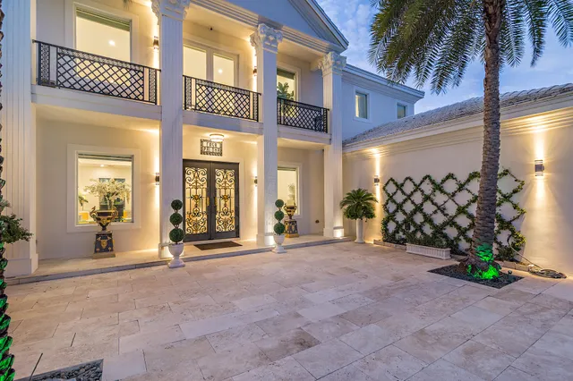 $2,590,000 | 7923 Pine Tree Lane, Lake Clarke Shores, FL 33406