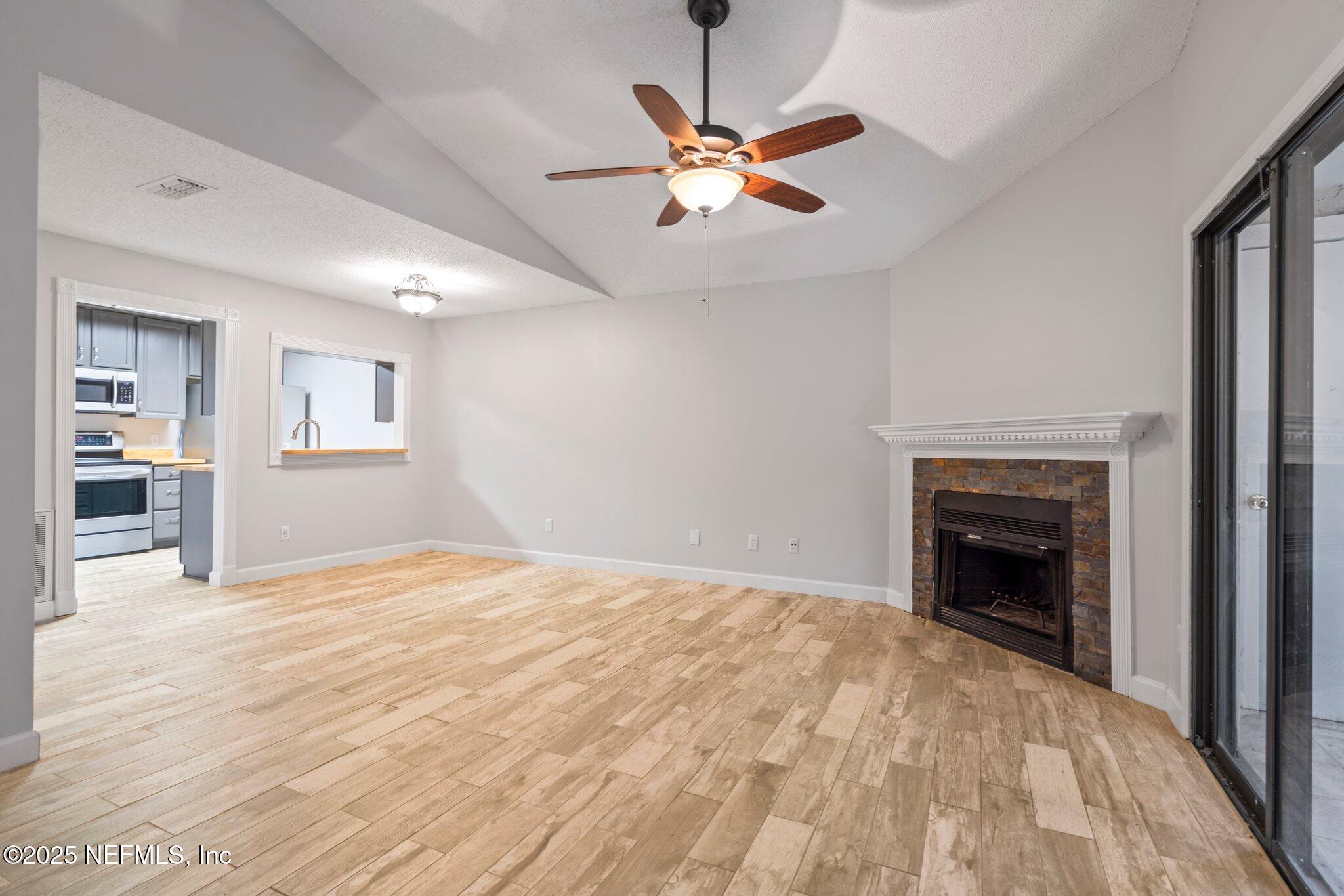 3801 Crown Point Road, Unit 1073 Jacksonville, FL 32257 - Photo 1 of 26 2-web-or-mls-DSC05673