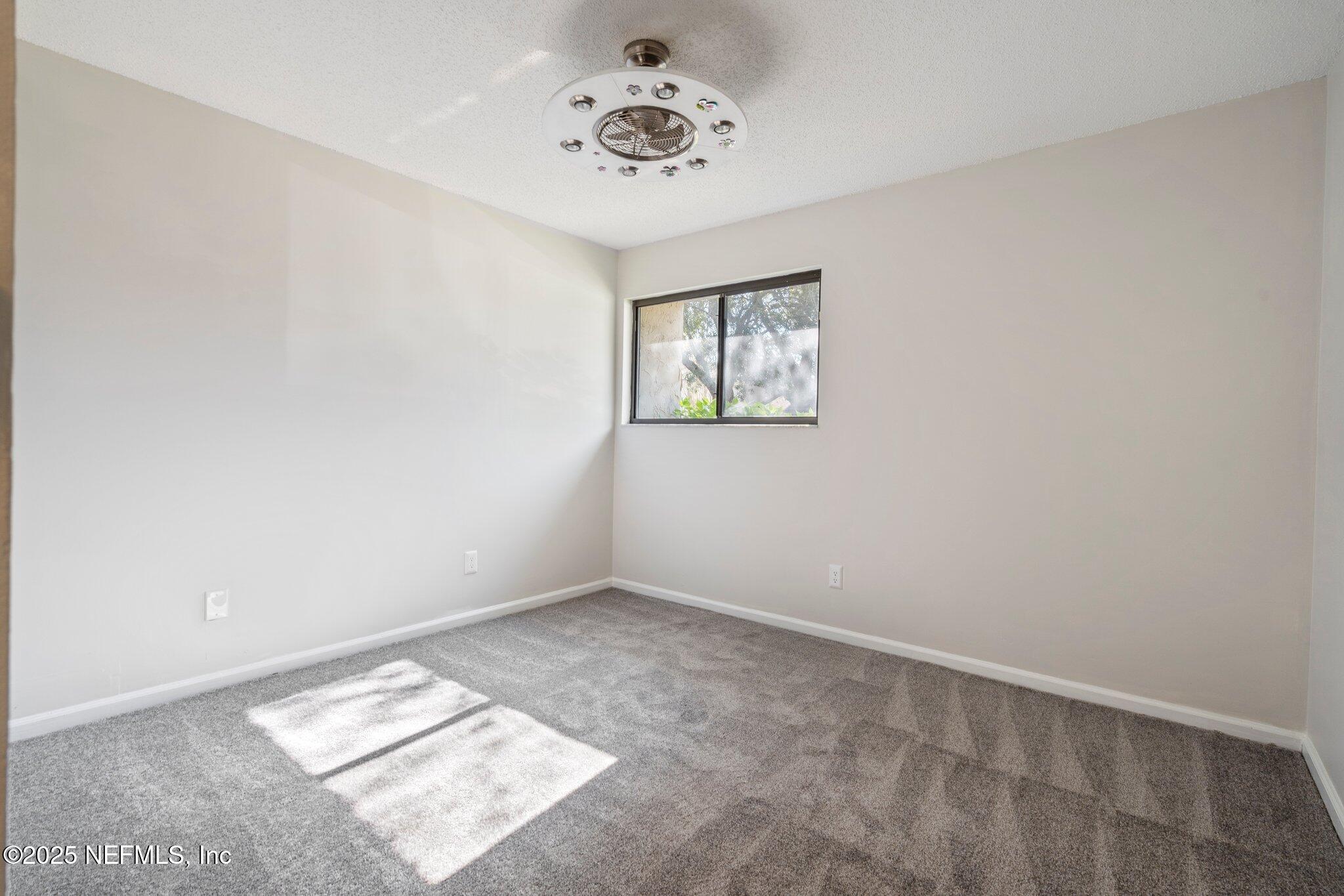 3801 Crown Point Road, Unit 1073 Jacksonville, FL 32257 - Photo 12 of 26 12-web-or-mls-DSC05733