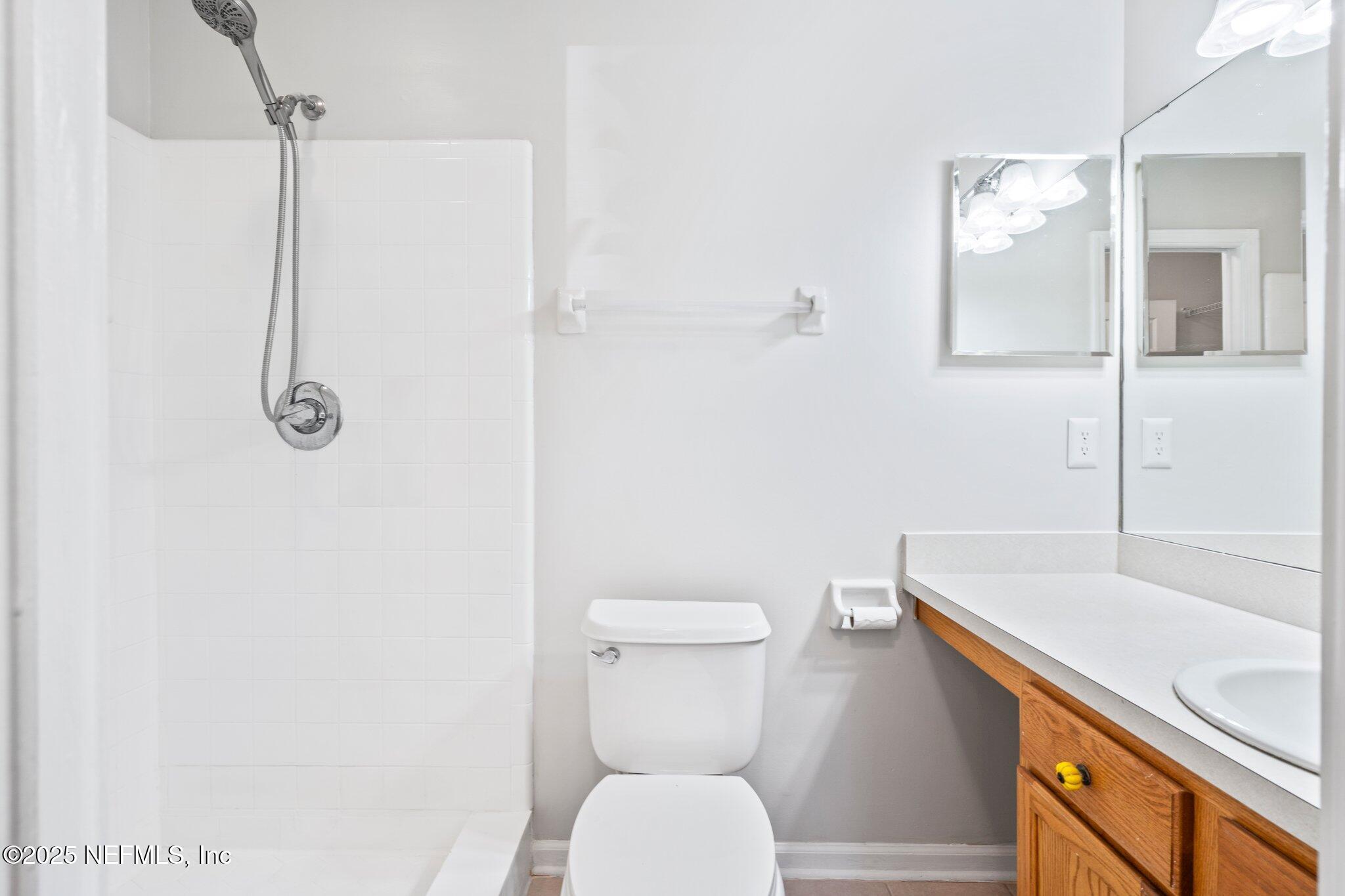 3801 Crown Point Road, Unit 1073 Jacksonville, FL 32257 - Photo 17 of 26 17-web-or-mls-DSC05769