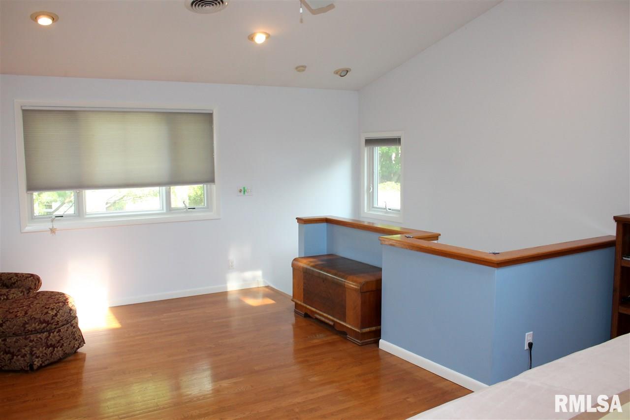 9312 North Pine Tree Road Peoria, IL 61615 - Photo 21 of 31 Gallery Image 21