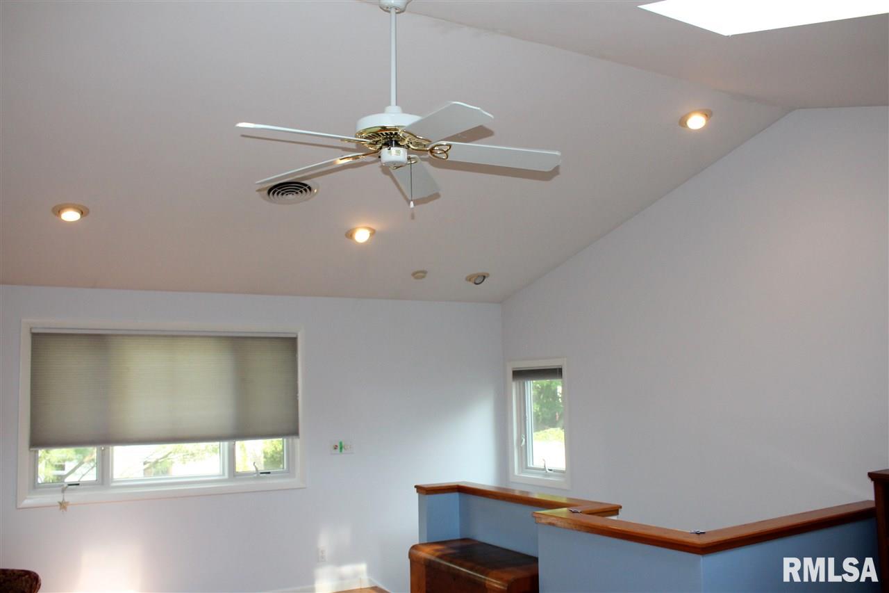 9312 North Pine Tree Road Peoria, IL 61615 - Photo 23 of 31 Gallery Image 23