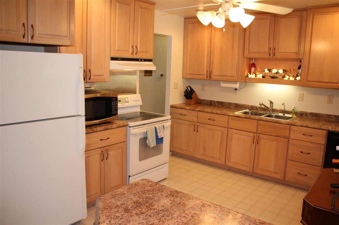 9312 North Pine Tree Road Peoria, IL 61615 - Photo 8 of 31 Gallery Image 8