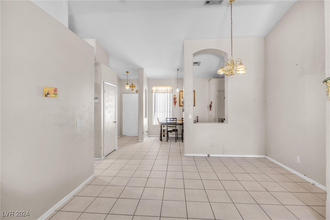 6558 Rutgers Drive Las Vegas, NV 89156 - Photo 4 of 32