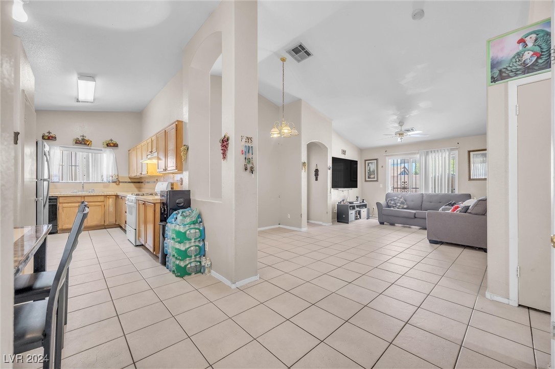 6558 Rutgers Drive Las Vegas, NV 89156 - Photo 7 of 32