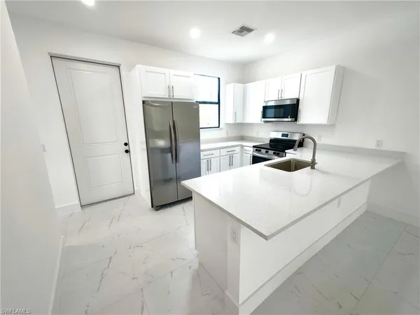 $449,000 | 301-303 Norwalk Avenue, Lehigh Acres, FL 33972