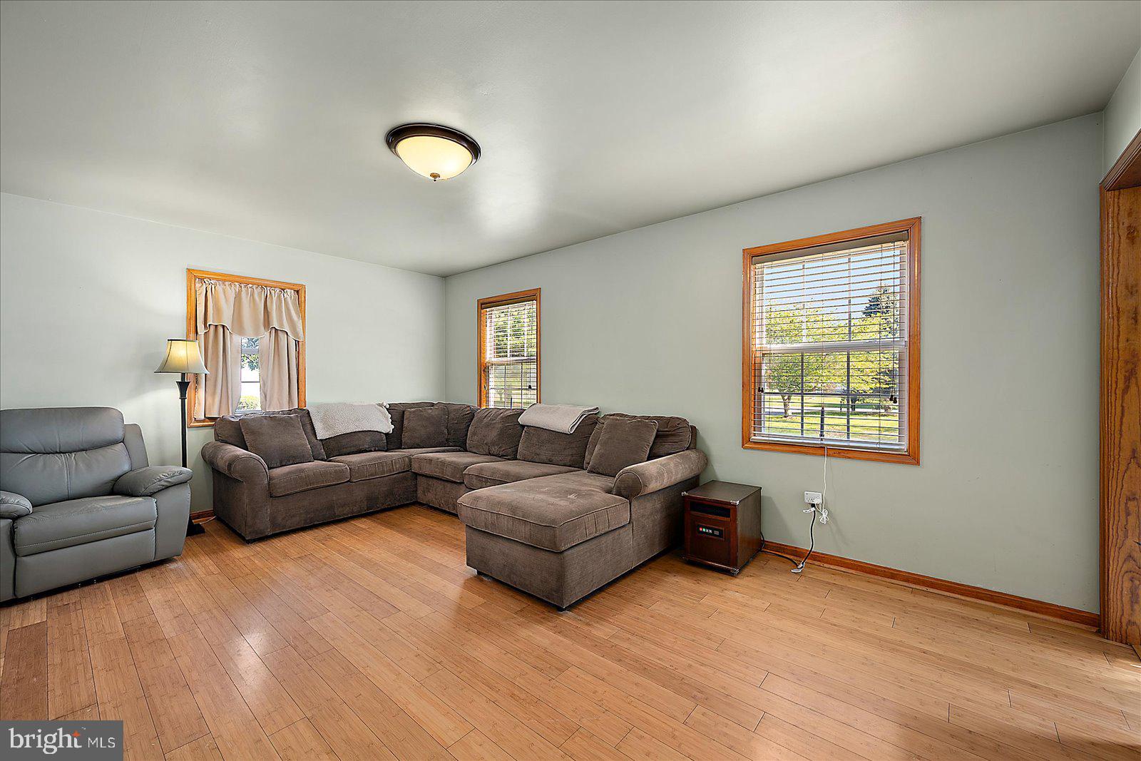 30845 Ward Road Salisbury, MD 21804 - Photo 10 of 65 Spacious family room