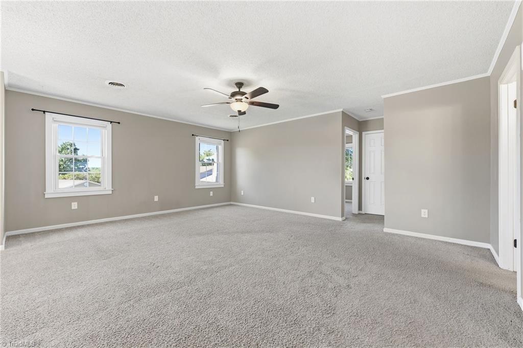 3402 Edgefield Road Greensboro, NC 27409 - Photo 35 of 46 Gallery Image 35