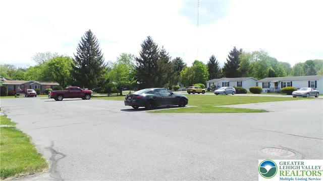 $79,900 | 15 Canterbury Court, Easton, PA 18040