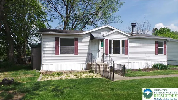 $76,900 | 15 Canterbury Court, Easton, PA 18040