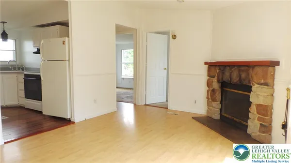 $76,900 | 15 Canterbury Court, Easton, PA 18040