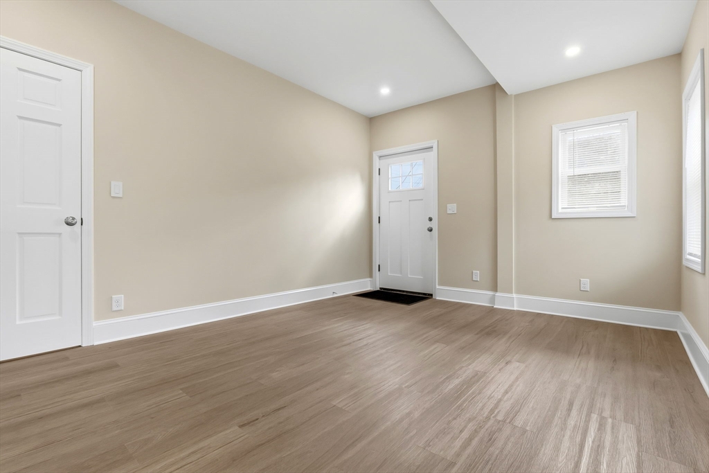142 Elliott Street, Unit 1 Beverly, MA 01915 - Photo 2 of 21